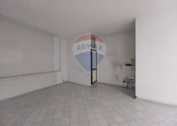 Locale Commerciale Via Crispi, Salerno - foto 5