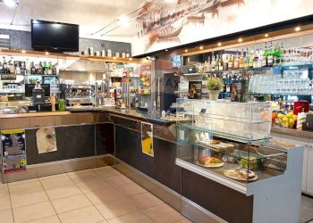 Commercial Activity Piazza Paracchini, Dongo - photo 23