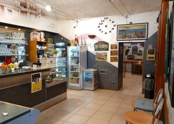 Commercial Activity Piazza Paracchini, Dongo - photo 25