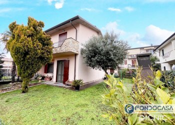 Villa a Schiera Capriolo, Capriolo - foto 1