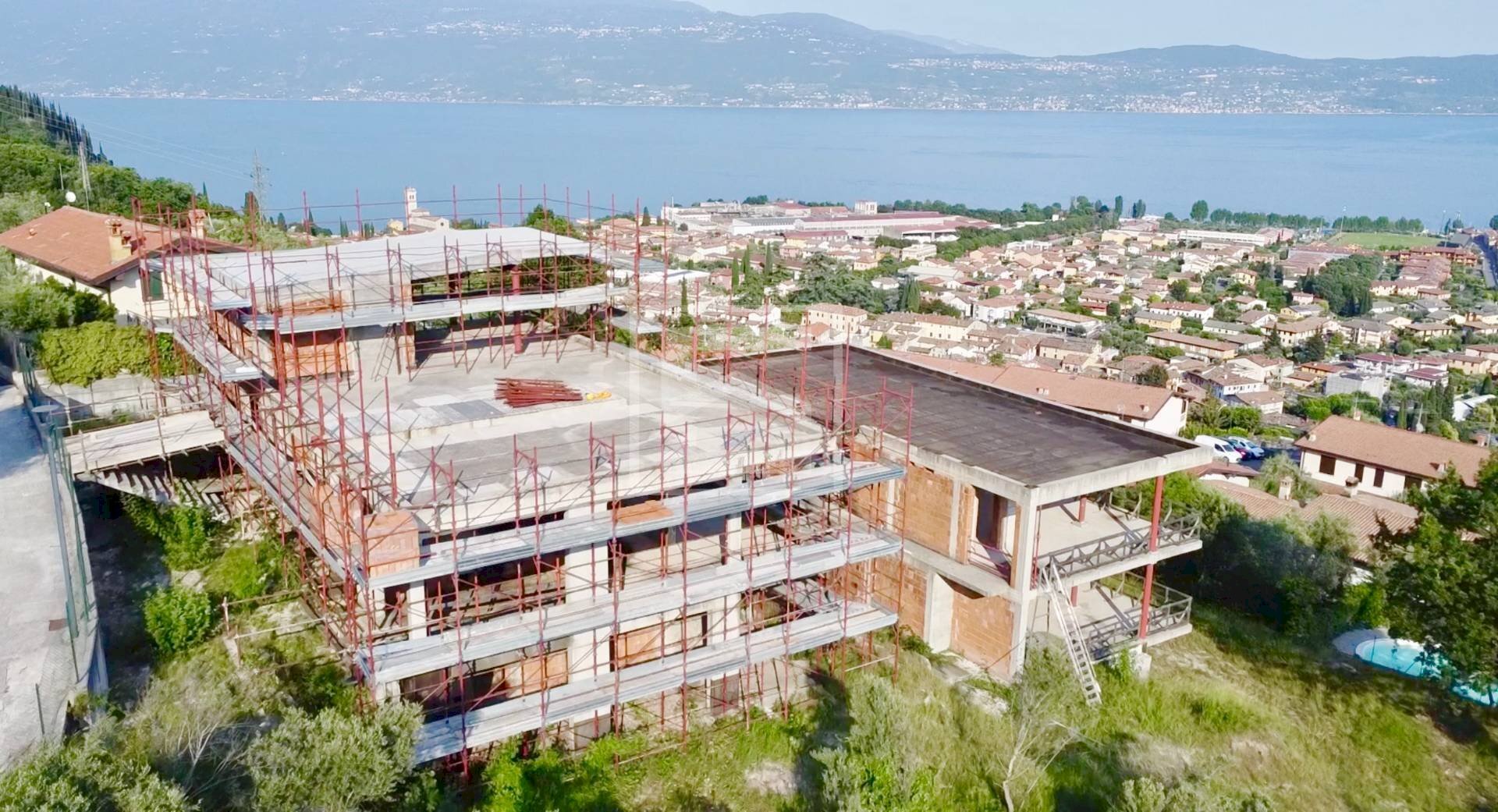 Attic via Montemaderno, Toscolano-Maderno - photo 1