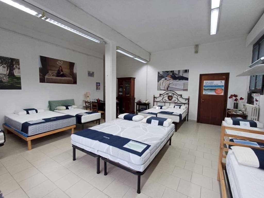 Camera da letto - Negozio via Boves, Soliera - foto 2