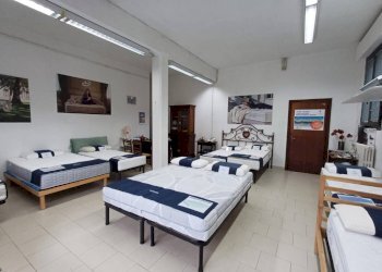 Camera da letto - Negozio via Boves, Soliera - foto 2