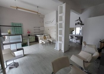 Interno non residenziale - Negozio via Boves, Soliera - foto 9