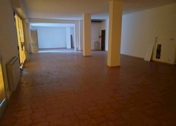 Stanza non arredata - Negozio viale Edmondo De Amicis, Carpi - foto 4