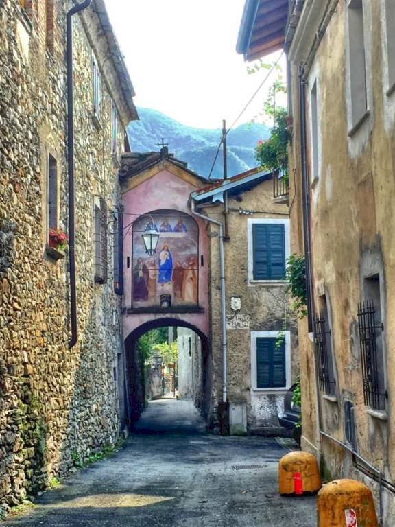 Zona - Casa indipendente via San Rocco, 27, Porto Valtravaglia - foto 2