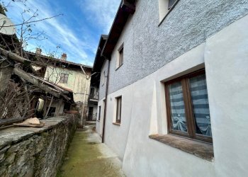 Ingresso - Casa indipendente via San Rocco, 27, Porto Valtravaglia - foto 1