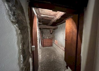 Box auto - Casa indipendente via San Rocco, 27, Porto Valtravaglia - foto 14