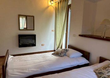 Camera da letto - Casa indipendente via San Rocco, 27, Porto Valtravaglia - foto 20