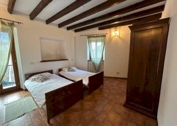 Camera da letto - Casa indipendente via San Rocco, 27, Porto Valtravaglia - foto 21