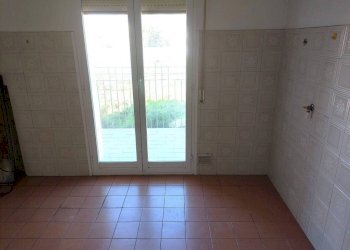 Cucina - Trilocale via Don Giovanni Bosco, Vallecrosia - foto 5