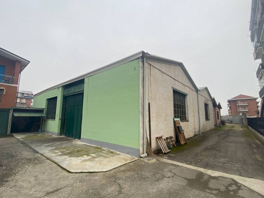 Facciata - Capannone via del Porto, 18, Carmagnola - foto 1