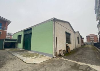 Facciata - Capannone via del Porto, 18, Carmagnola - foto 1