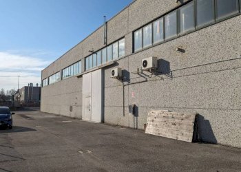 Facciata - Capannone Bologna (zona San Vitale) - foto 5