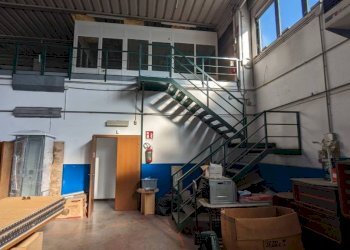 Interno non residenziale - Capannone Bologna (zona San Vitale) - foto 11