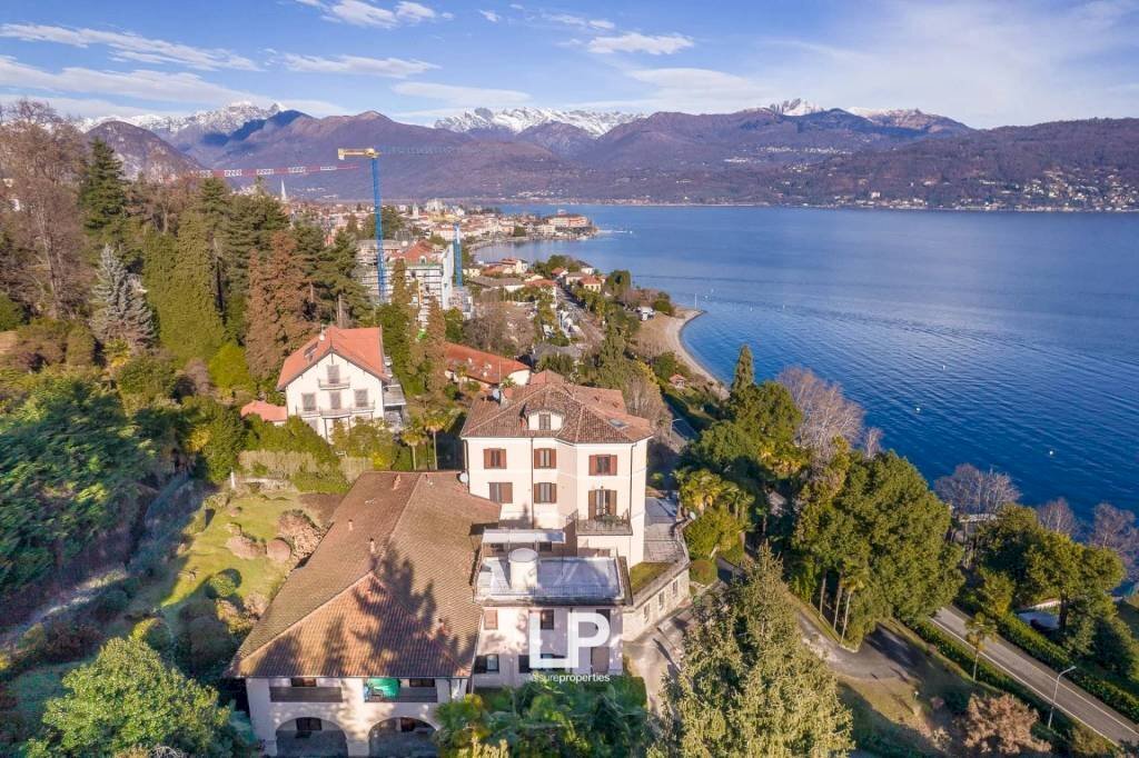 Vista - Trilocale via Sempione, n 40, Baveno - foto 3