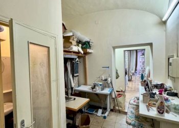 Disimpegno - Shop via Guglielmo Marconi, 5, Biella - photo 7