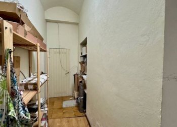 Disimpegno - Shop via Guglielmo Marconi, 5, Biella - photo 8