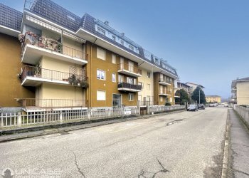 Facciata - Trilocale Via Brigata Taurinense, 1, Luserna San Giovanni - foto 1