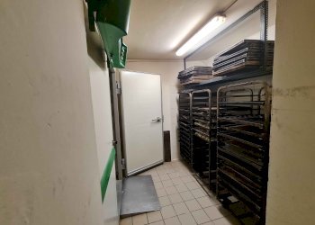 interno - Locale Commerciale piazza Galileo Ferraris, Livorno Ferraris - foto 8