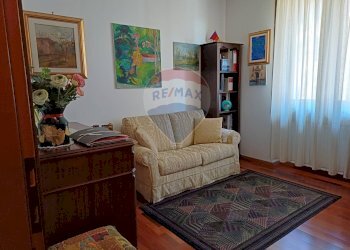 Four-room apartment Robbiate - photo 15