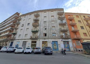Facciata - Appartamento via Umbria, 144, Taranto - foto 2