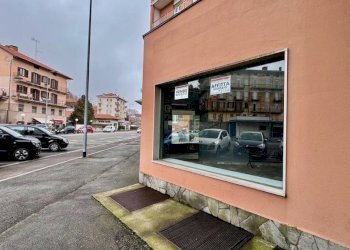Facciata - Shop via Ivrea, 39, Biella - photo 4