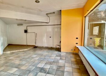 Salone - Shop via Ivrea, 39, Biella - photo 5