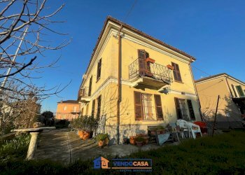 Casa indipendente Nizza Monferrato - foto 1