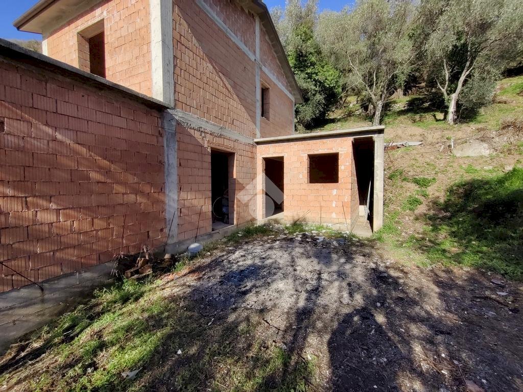 Four-room apartment Via Olivella Caminata, Casarza Ligure - photo 1