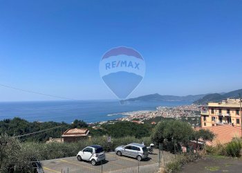 Villa Via per Santa Giulia, 98 
 San Giulia Centaura, Lavagna - photo 1