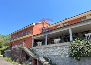 Villa Via per Santa Giulia, 98 
 San Giulia Centaura, Lavagna - photo 18