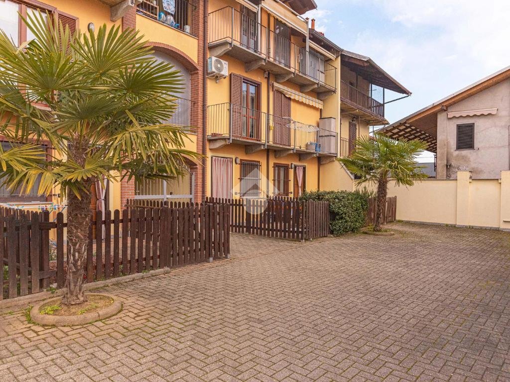 Two-room apartment Via Remondi, Ciriè - photo 1