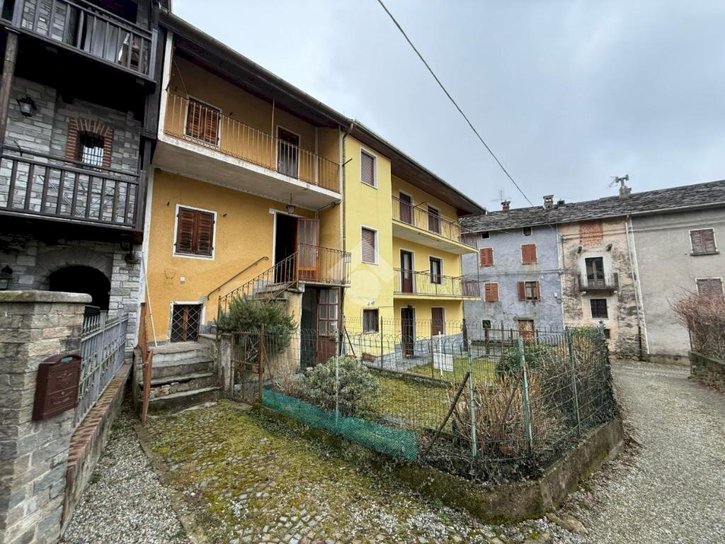 Semi-detached house Via Giuseppina Verdaglio, Rueglio - photo 1