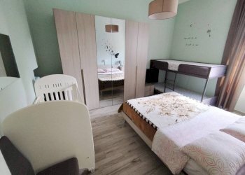 Camera da letto - Villa viale Armando Diaz, Castelletto Sopra Ticino - foto 37