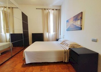 Camera da letto - Villa viale Armando Diaz, Castelletto Sopra Ticino - foto 48