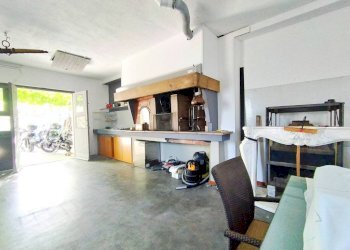 Interno non residenziale - Villa viale Armando Diaz, Castelletto Sopra Ticino - foto 44