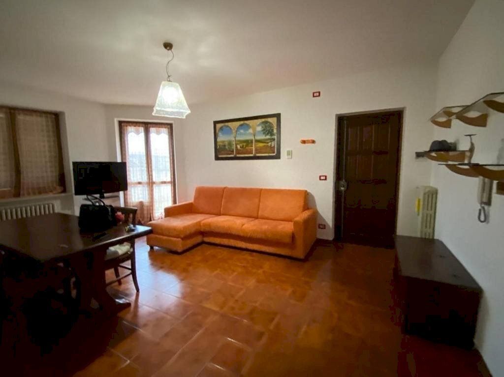 Salone - Appartamento via del Castellino, 28, Vicoforte - foto 2