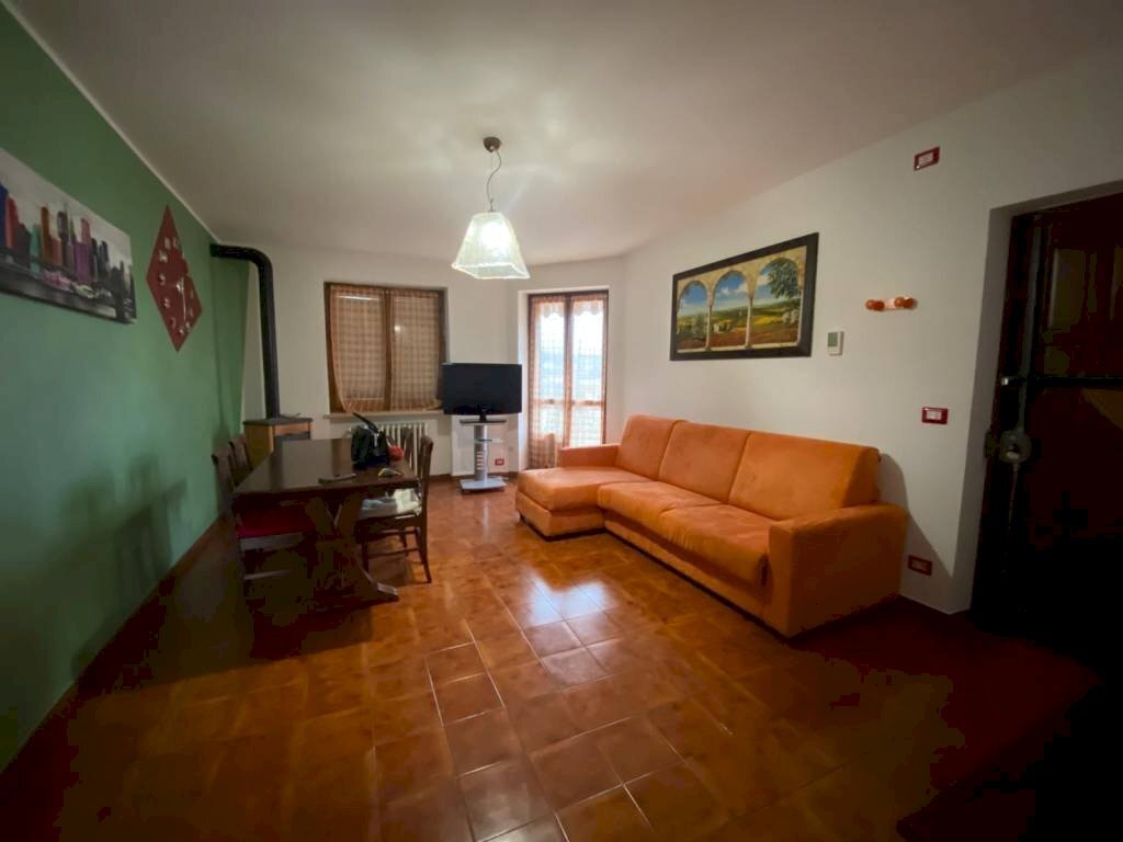 Salone - Appartamento via del Castellino, 28, Vicoforte - foto 3