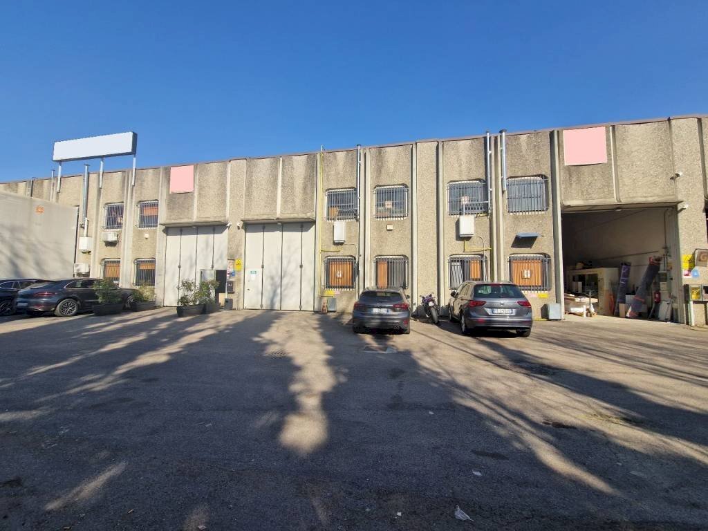 Facciata - Shed via Ghisolfa, Cornaredo - photo 2