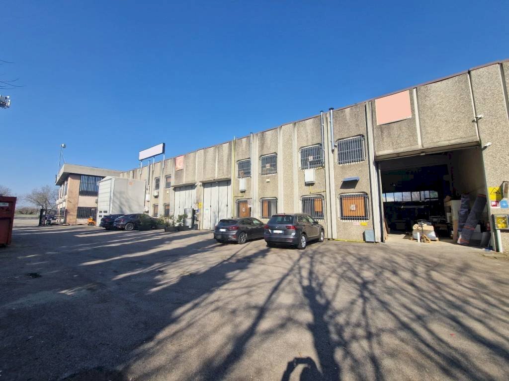 Facciata - Shed via Ghisolfa, Cornaredo - photo 3