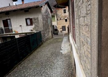Cortile interno - Villa a Schiera via Giuseppe Garibaldi, 47, Sagliano Micca - foto 26