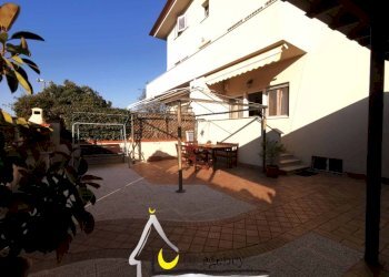 Independent house Via Inghilterra 3, 04016 Sabaudia, Sabaudia - photo 1