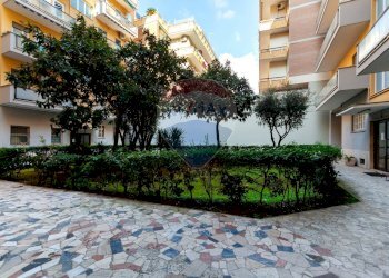 Quadrilocale VIA DELLE ALEUTINE, Roma - foto 10