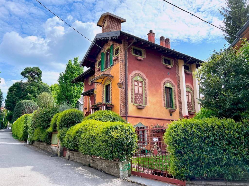 Facciata - Villa via Bligny, 6, Varese - foto 1