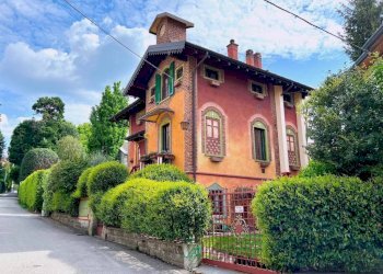 Facciata - Villa via Bligny, 6, Varese - foto 1