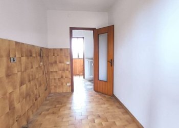 Stanza non arredata - Three-room apartment via Torino, 10, Villanova Mondovì - photo 13