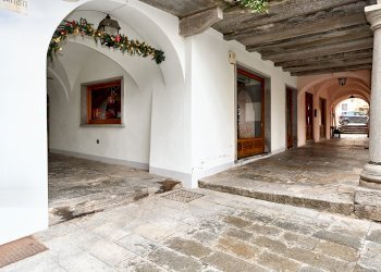 facciata - Locale Commerciale Largo Cesare Battisti, 4, Barge - foto 8