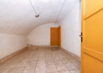 interno locale - Locale Commerciale Largo Cesare Battisti, 4, Barge - foto 15