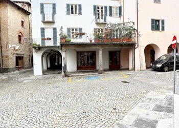 facciata - Locale Commerciale Largo Cesare Battisti, 4, Barge - foto 28